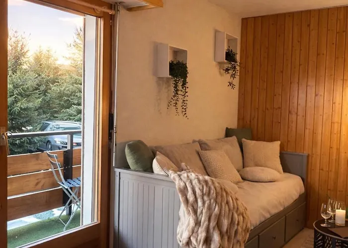 Lumineux I Balcon I & Parking Apartment *